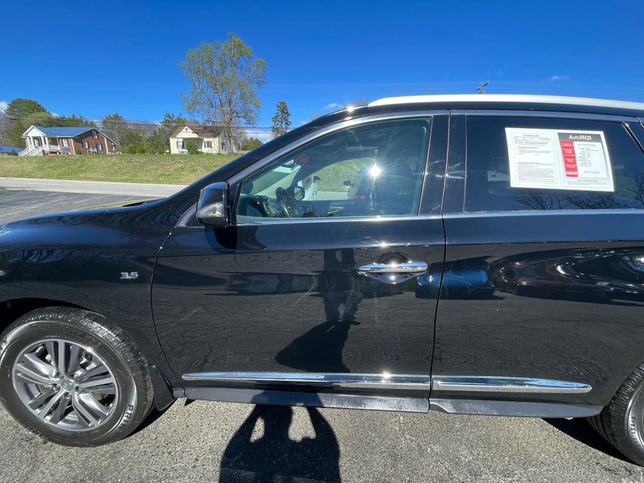 Used 2017 INFINITI QX60 AWD w/ Premium Plus Package image 3