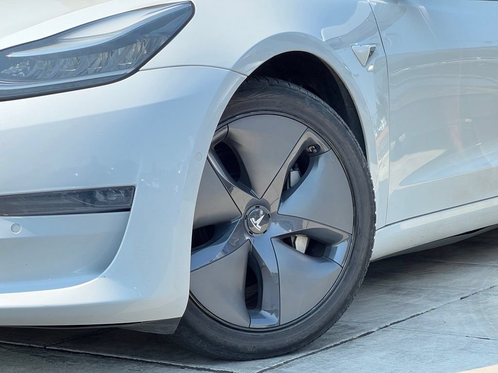 Used 2018 Tesla Model 3 Long Range AWD/4WD image 2