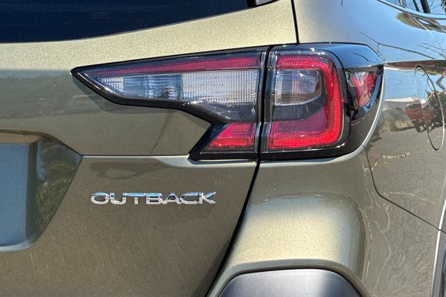 Used 2021 Subaru Outback Premium AWD/4WD image 34