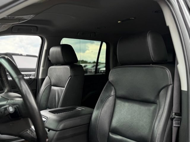 Used 2017 Chevrolet Tahoe LT w/ Luxury Package AWD/4WD image 16