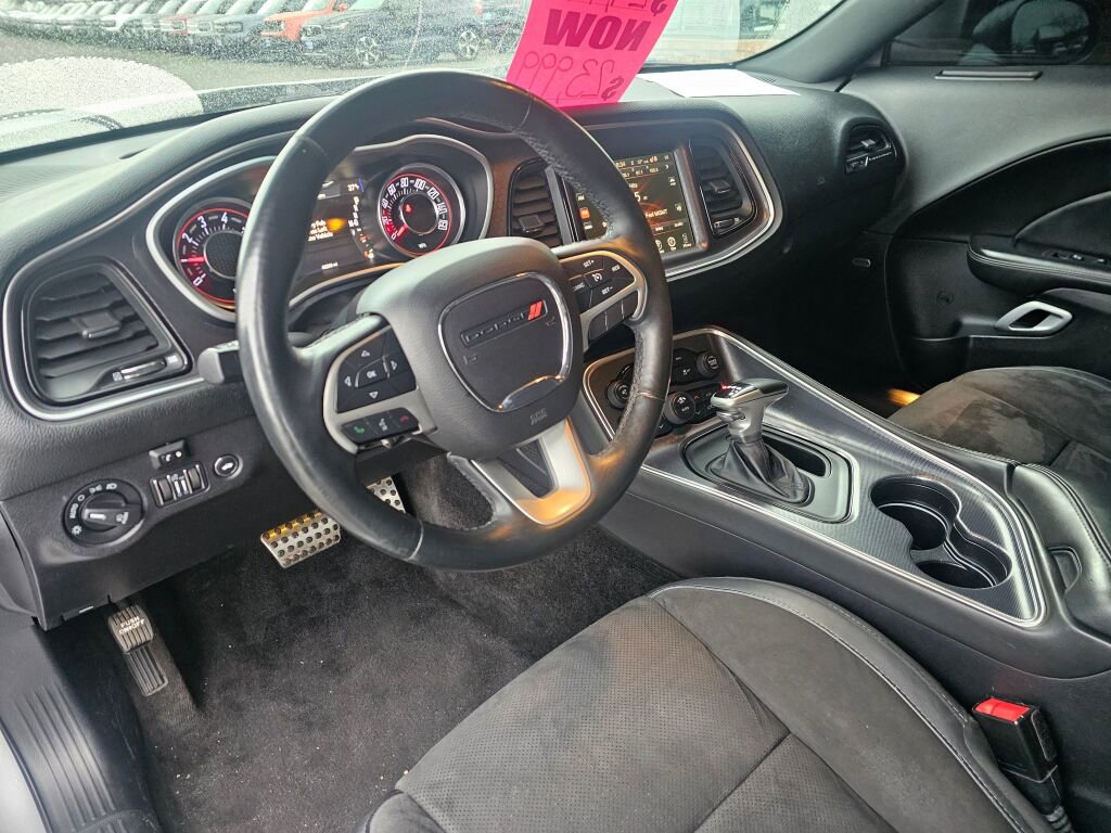 Used 2015 Dodge Challenger R/T Plus image 19