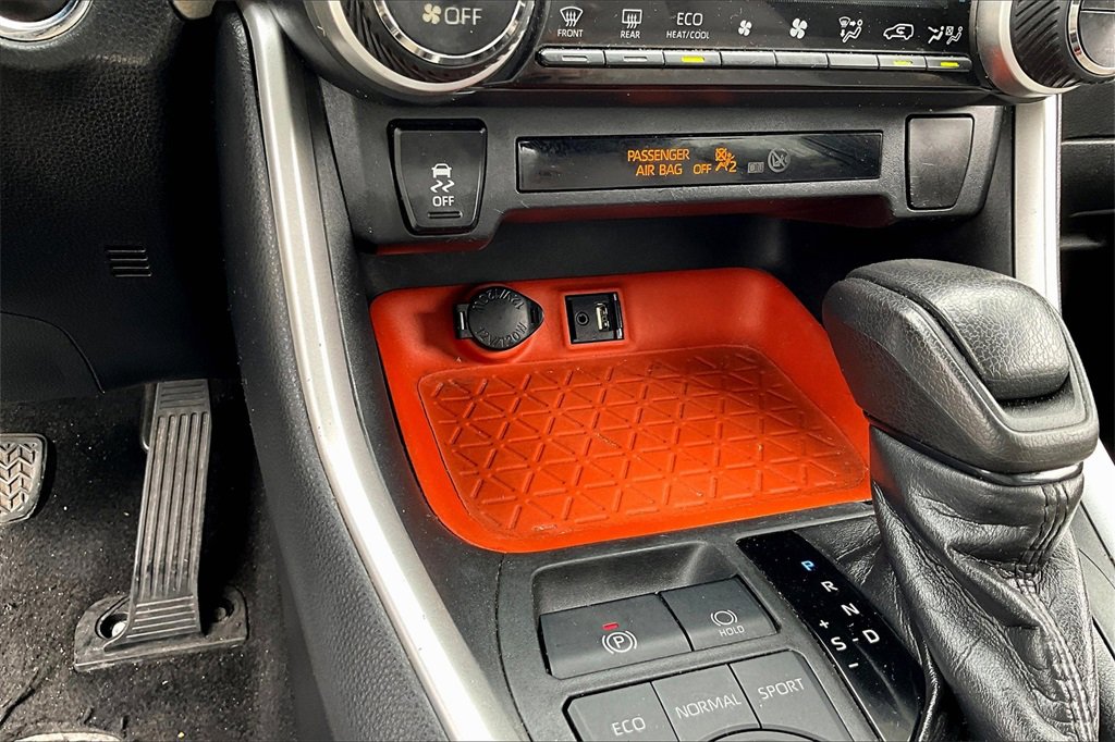 Used 2019 Toyota RAV4 Adventure image 31