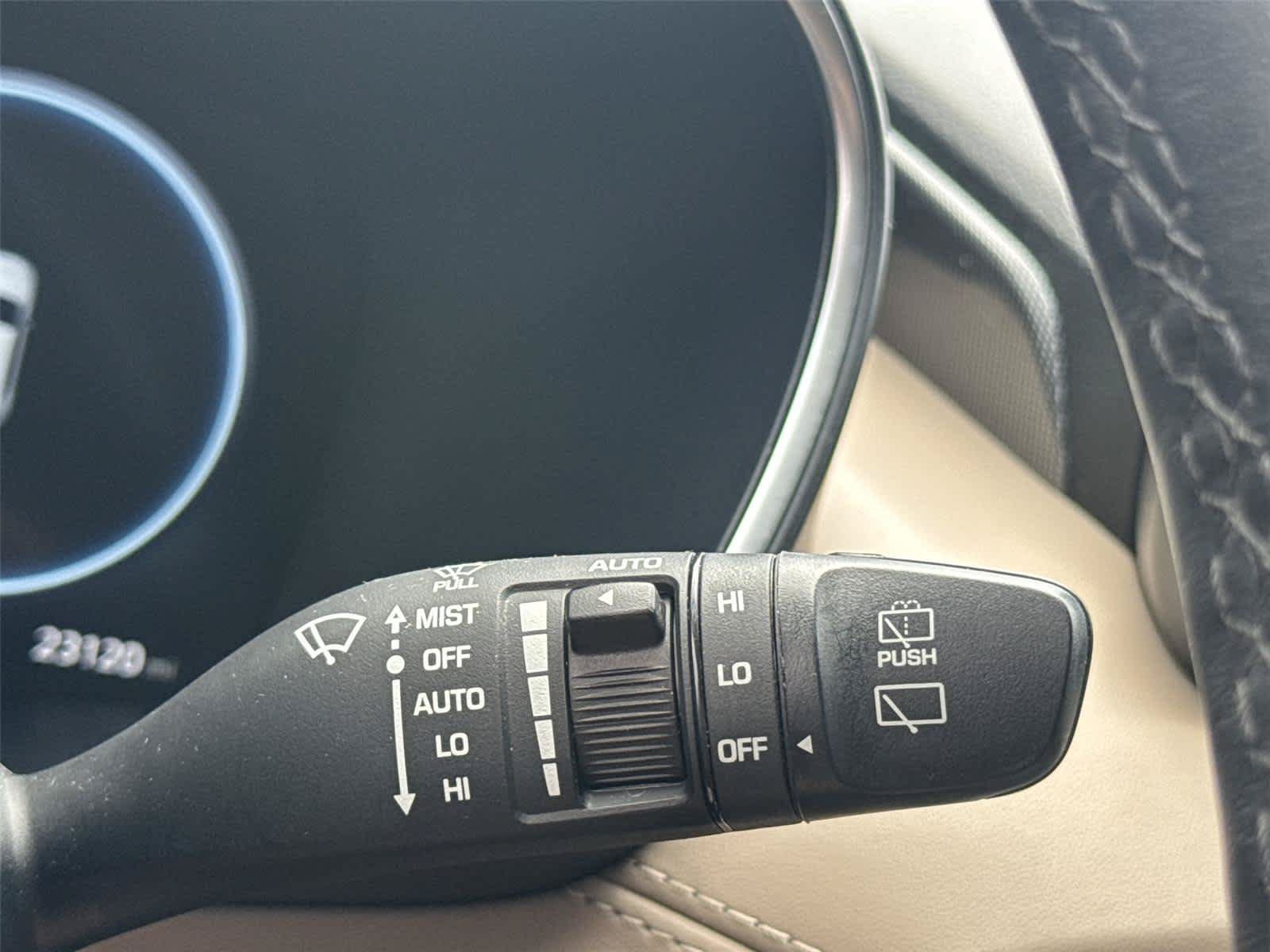 Used 2023 Hyundai Santa Fe Limited AWD/4WD image 20