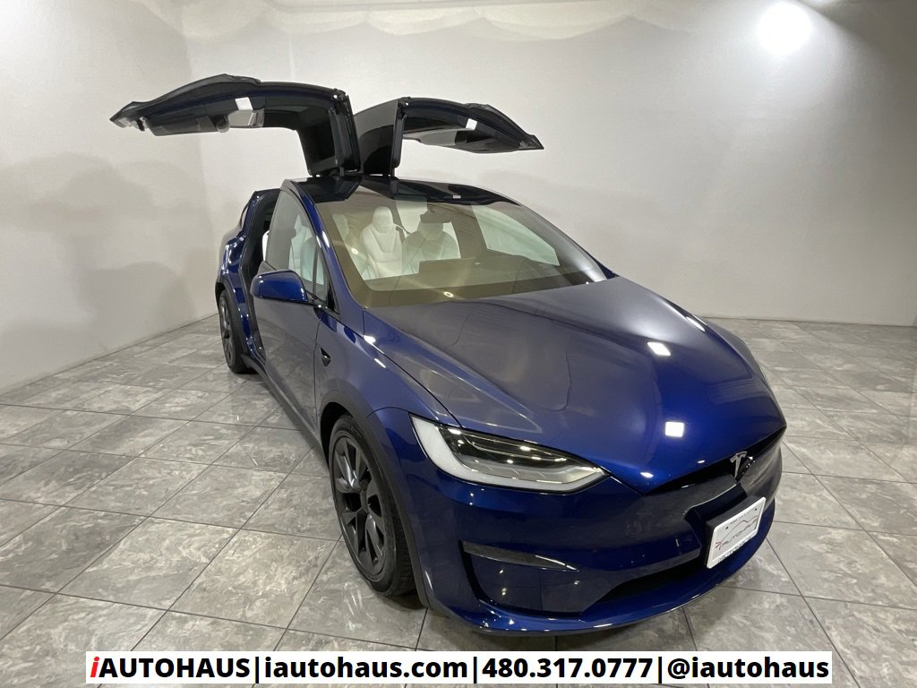 Used 2023 Tesla Model X Plaid image 5