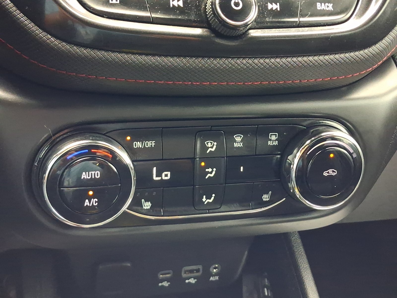 Used 2022 Chevrolet TrailBlazer RS w/ Convenience Package AWD/4WD image 17
