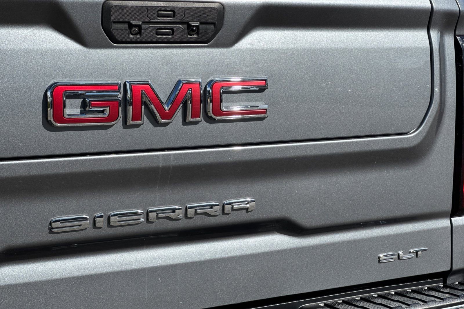 Used 2020 GMC Sierra 1500 SLT w/ SLT Premium Plus Package AWD/4WD image 50