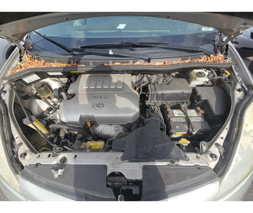 Used 2009 Toyota Sienna CE image 15