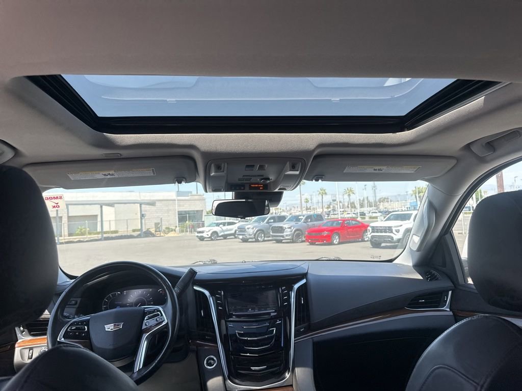 Used 2020 Cadillac Escalade Luxury RWD image 20