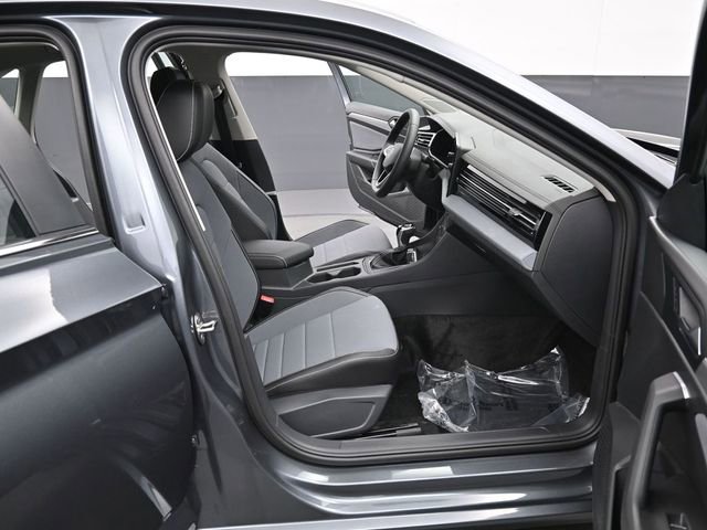 New 2026 Volkswagen Jetta SE image 14