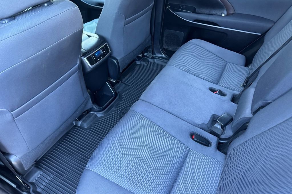 Used 2019 Toyota Highlander LE image 11