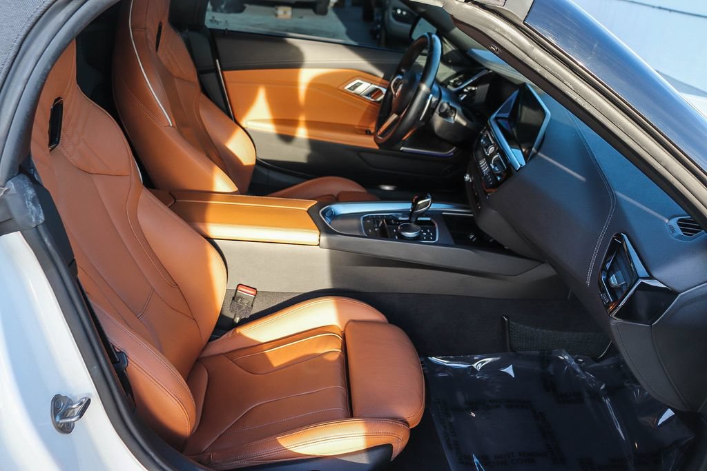 Used 2022 BMW Z4 sDrive30i w/ Dynamic Handling Package RWD image 17