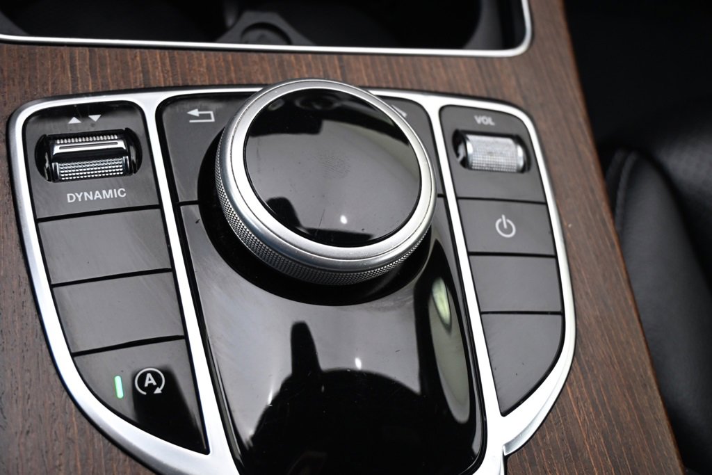 Used 2020 Mercedes-Benz C 300 4MATIC Sedan image 31