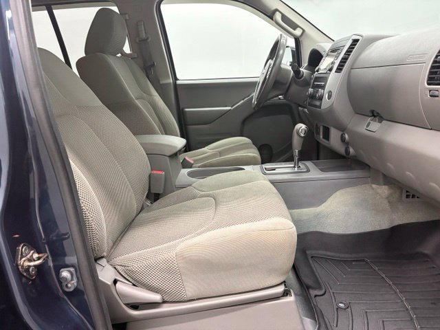 Used 2015 Nissan Frontier SV RWD image 30