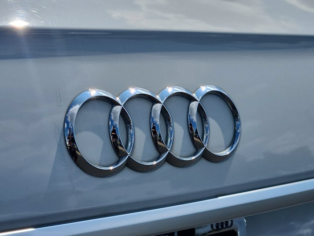 Used 2021 Audi Q5 Prestige w/ Prestige Package AWD/4WD image 30