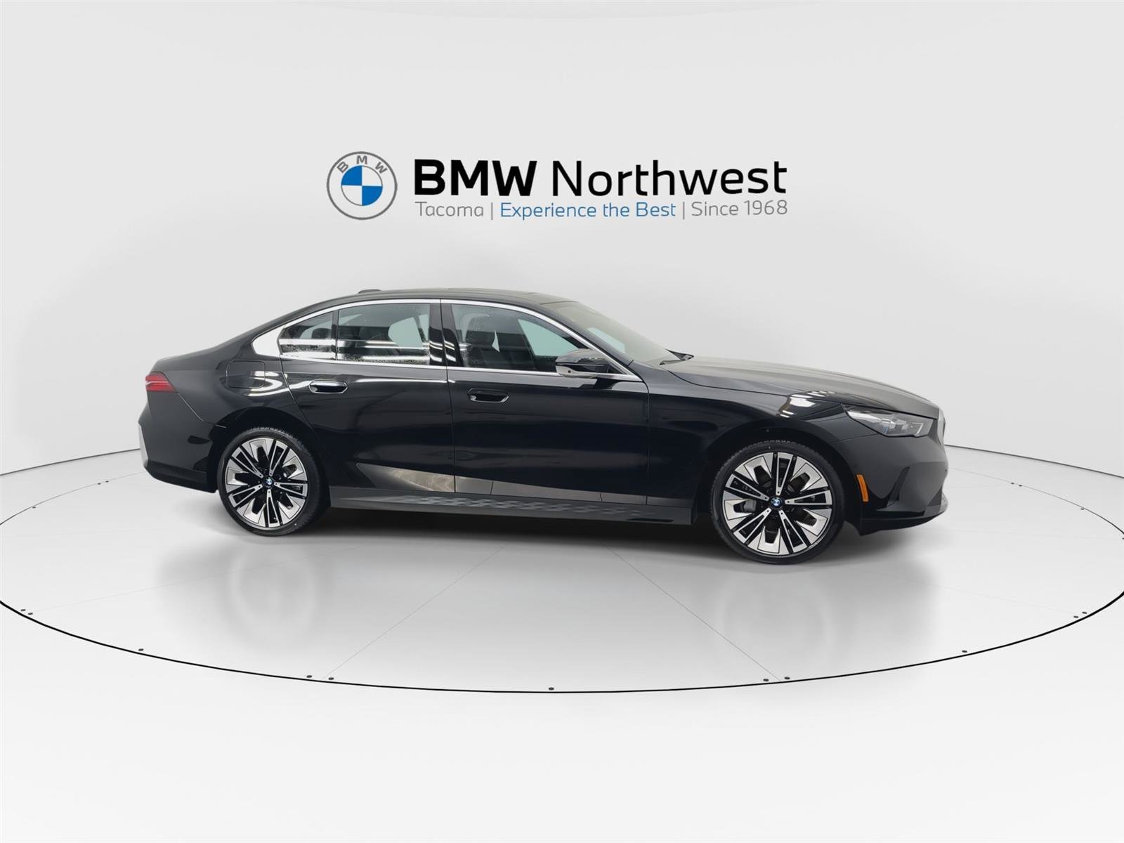 New 2026 BMW 540i xDrive w/ Premium Package image 5