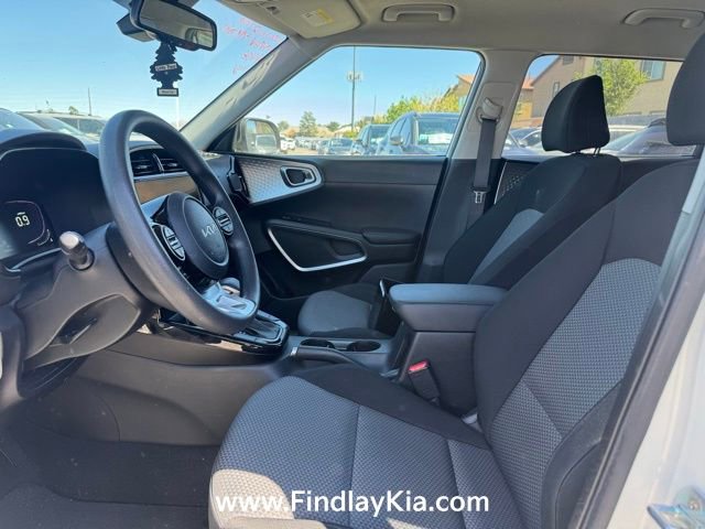 Certified 2023 Kia Soul S image 5
