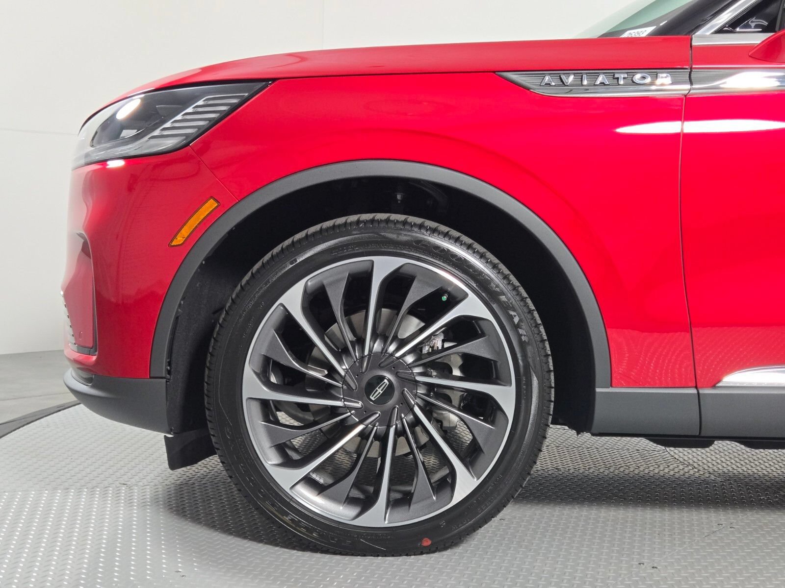 New 2026 Lincoln Aviator Reserve w/ Illumination Package RWD image 11