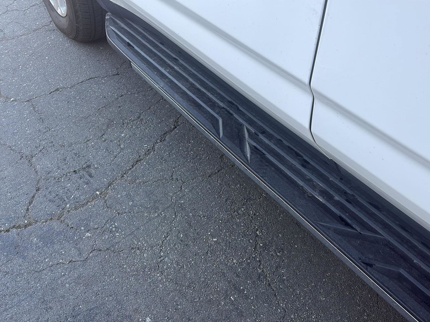 Used 2022 Chevrolet Suburban LS w/ Driver Alert Package image 11