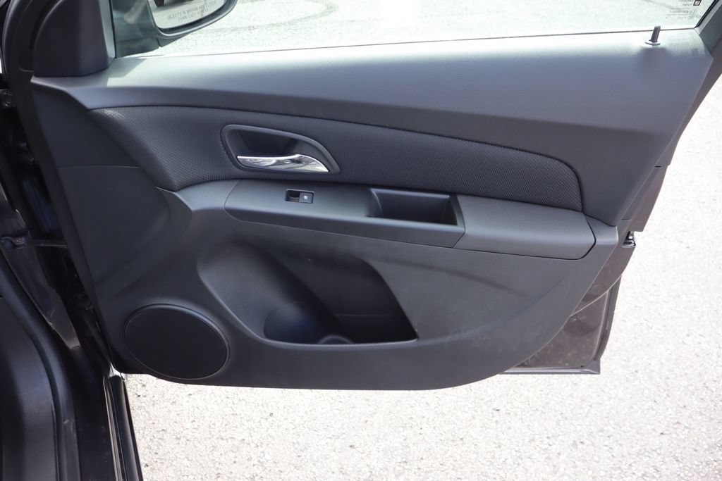 Used 2014 Chevrolet Cruze LT FWD image 21