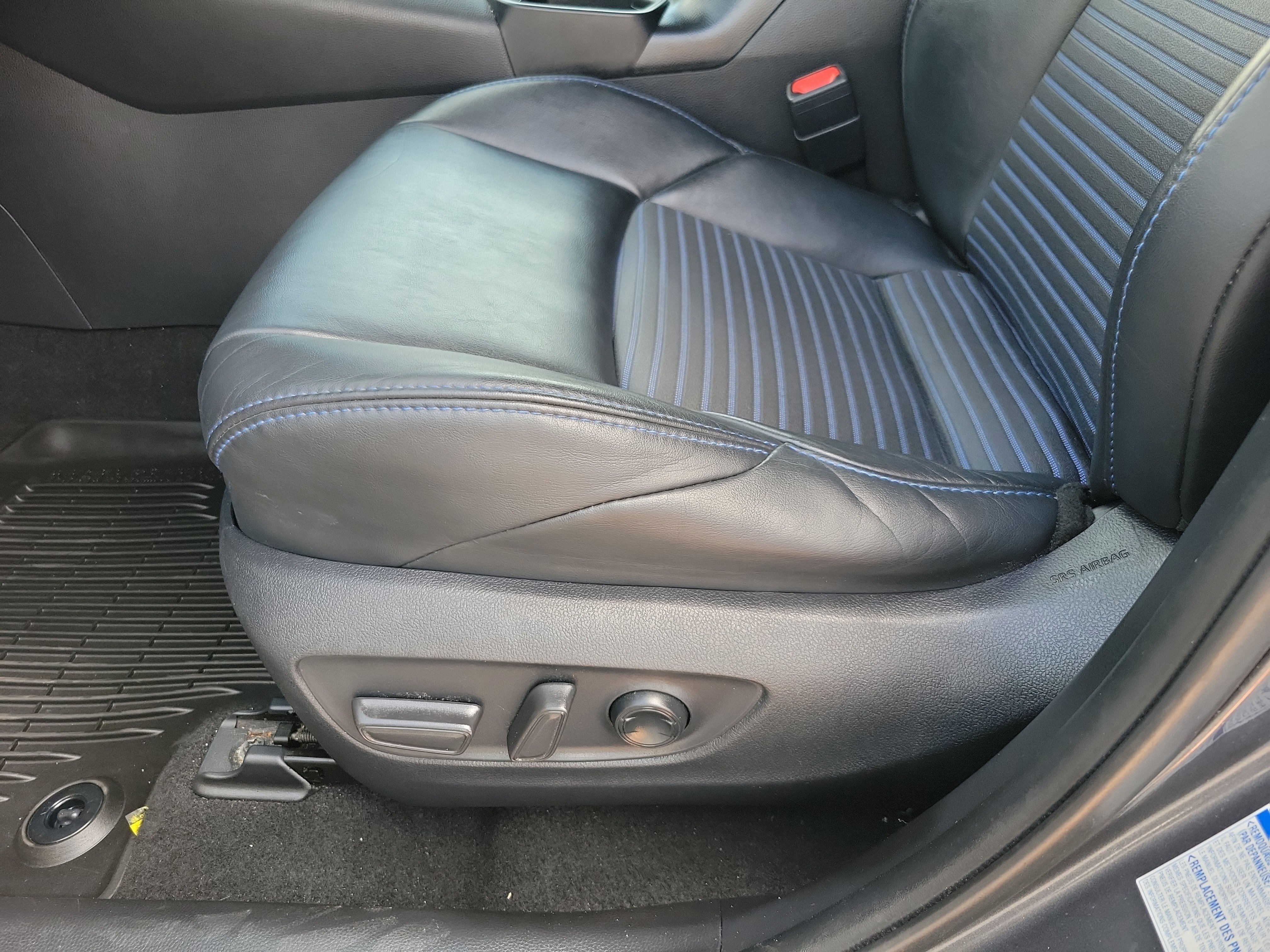 Used 2021 Toyota RAV4 XSE image 8