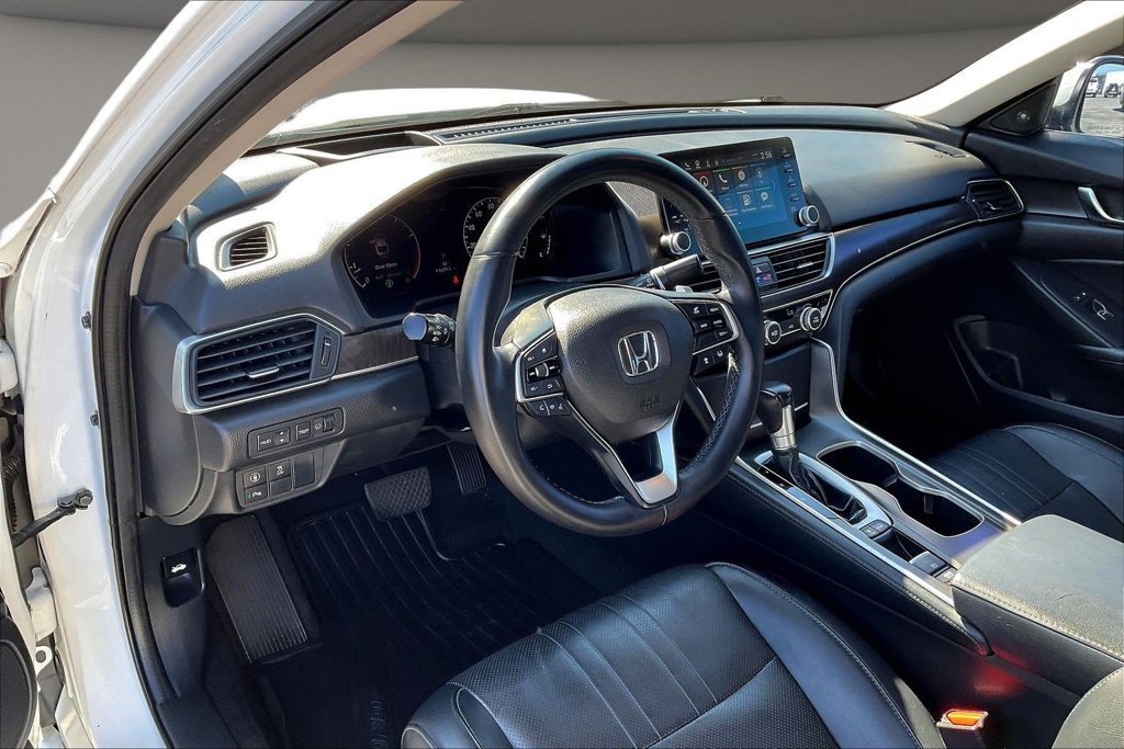 Used 2018 Honda Accord Touring image 20