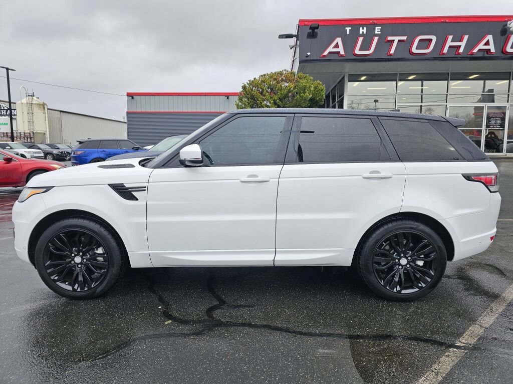 Used 2017 Land Rover Range Rover Sport HSE AWD/4WD image 2