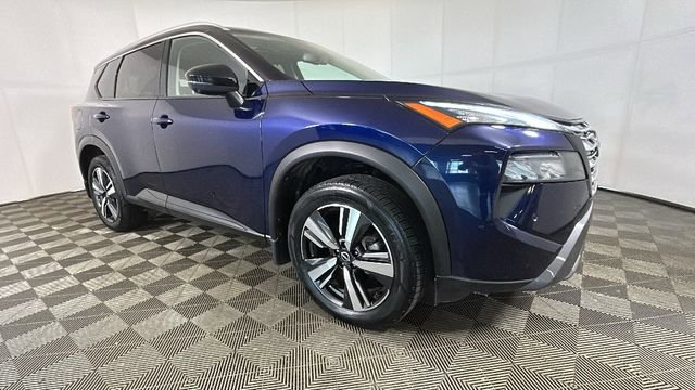 Used 2024 Nissan Rogue SL w/ SL Premium Package AWD/4WD image 2