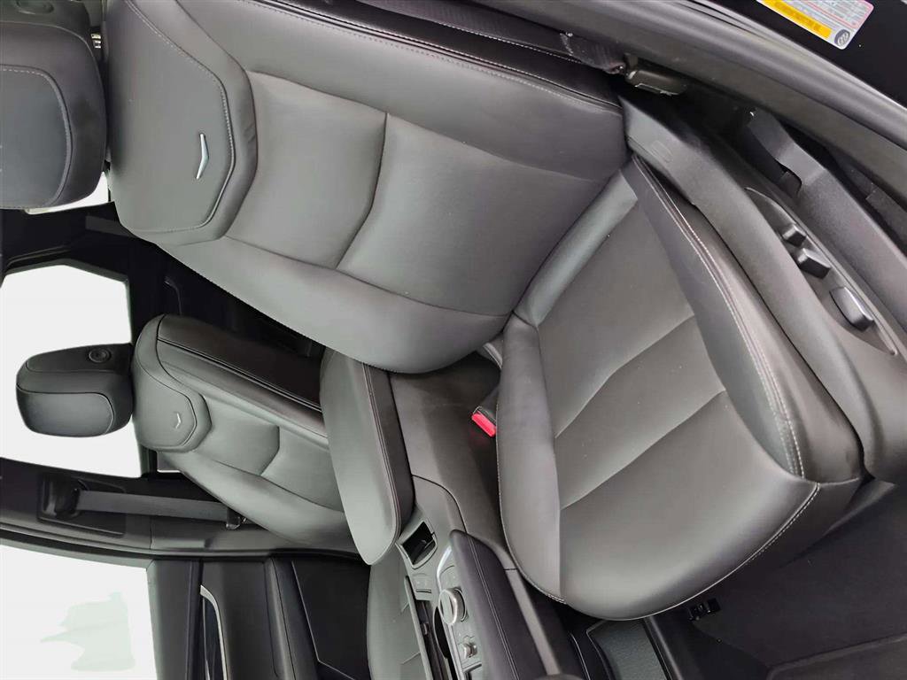 Used 2025 Cadillac XT5 Premium Luxury image 9