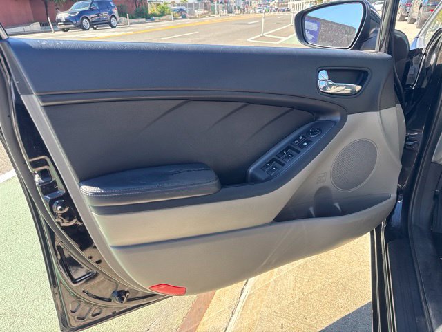 Used 2014 Kia Forte LX FWD image 28