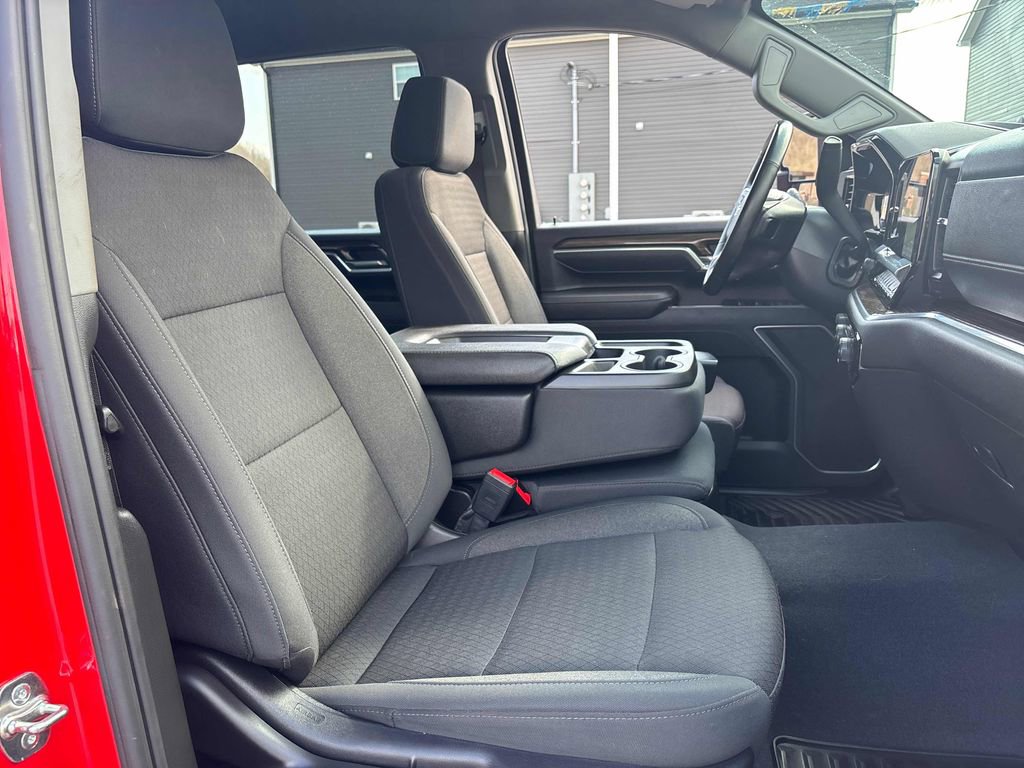 Used 2025 Chevrolet Silverado 2500 LT w/ Safety Package AWD/4WD image 29