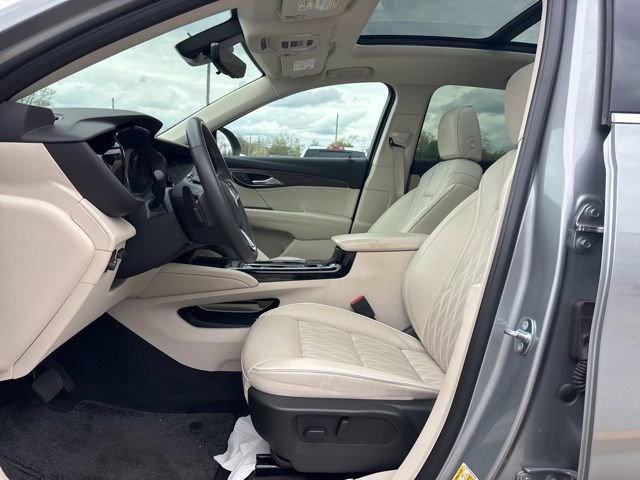 Used 2023 Buick Envision Avenir AWD/4WD image 13