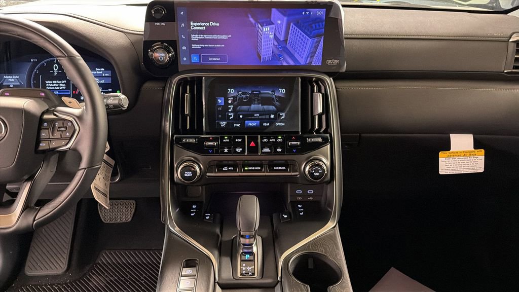 New 2026 Lexus LX 700h Luxury image 17