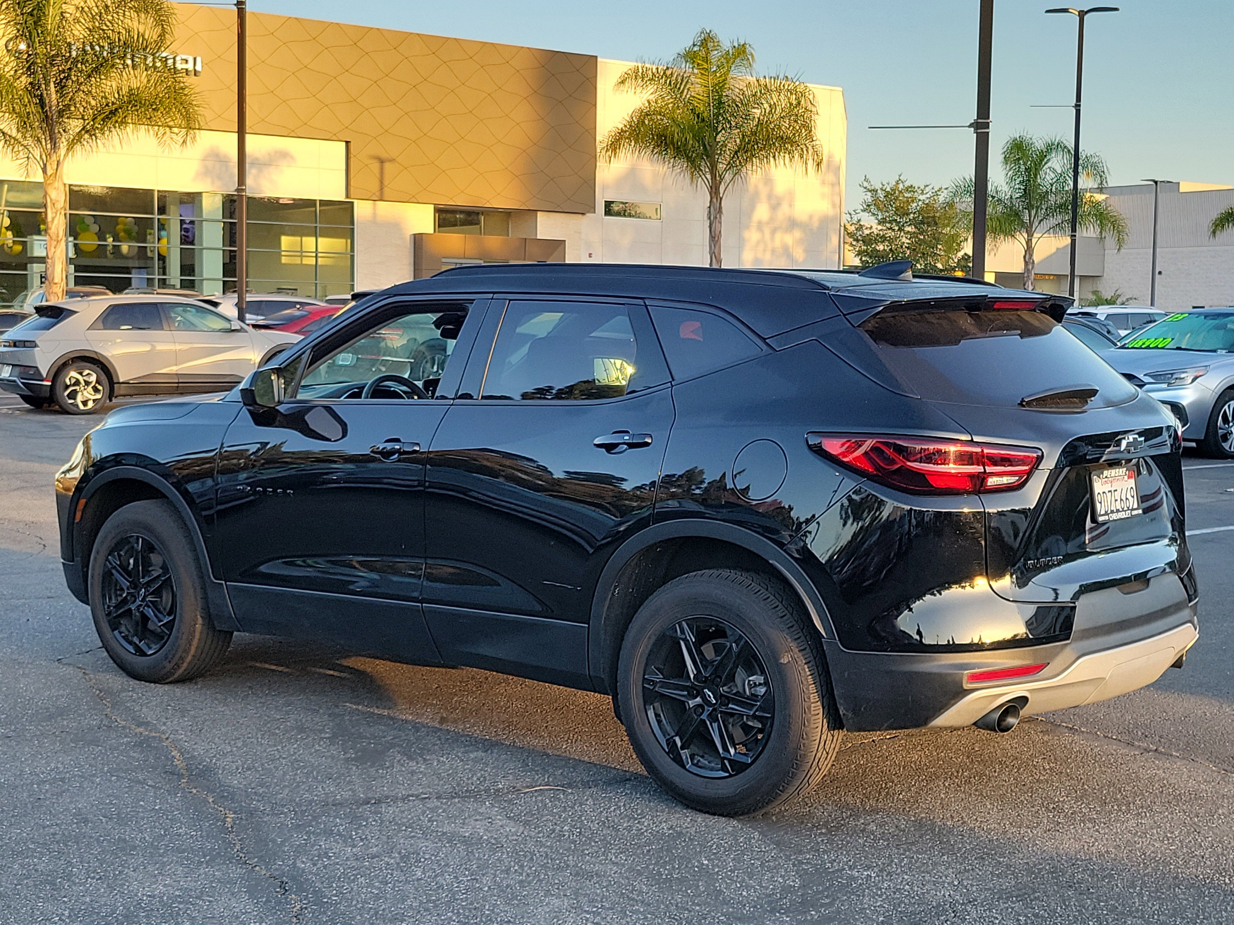 Used 2023 Chevrolet Blazer LT w/ Midnight/Sport Edition FWD image 30