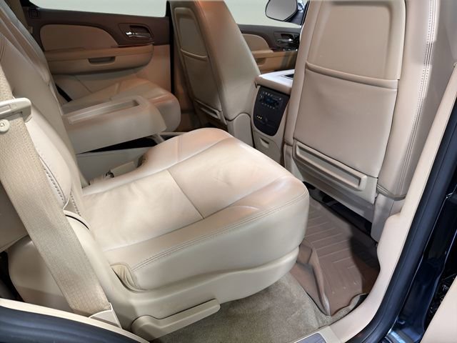Used 2011 Chevrolet Tahoe LTZ AWD/4WD image 35
