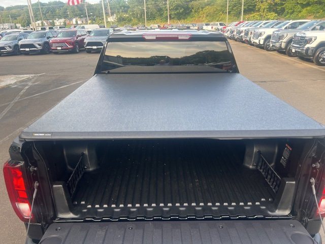 New 2026 GMC Sierra 1500 Elevation image 9