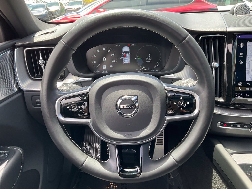 Used 2021 Volvo XC60 T8 R-Design w/ Advanced Package AWD/4WD image 39
