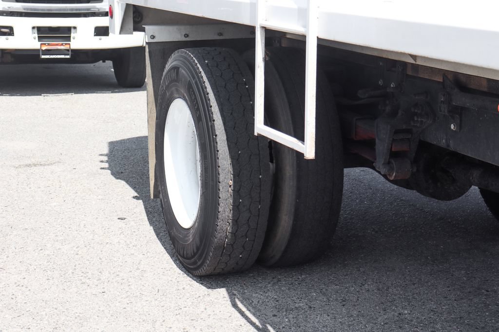 Used 2023 Ford F650 2WD Crew Cab Super Duty image 40
