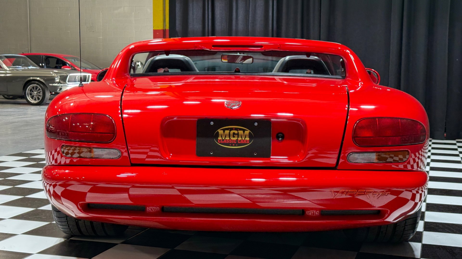 Used 1992 Dodge Viper RT/10 image 8