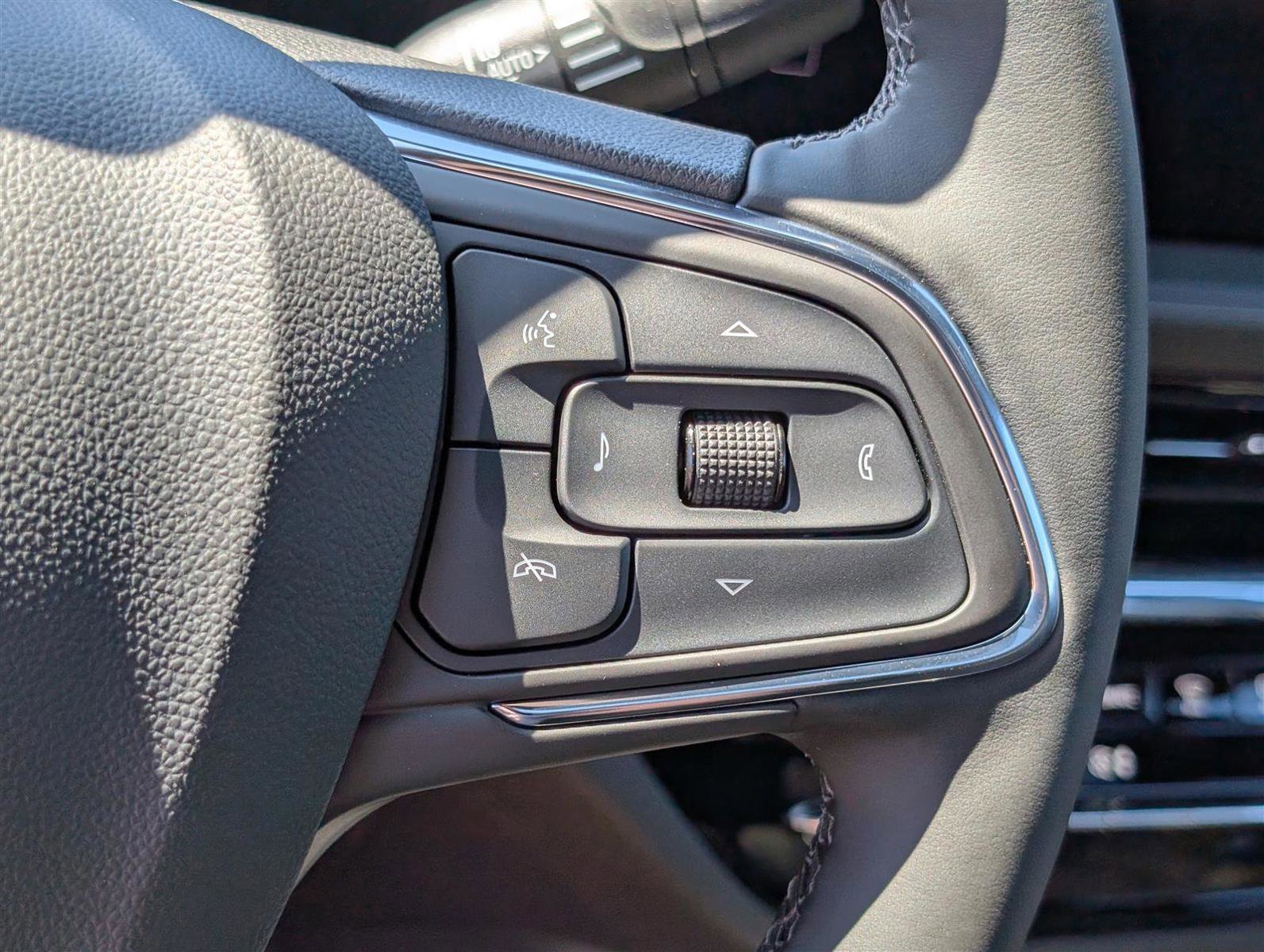 New 2025 Buick Envista Avenir image 21