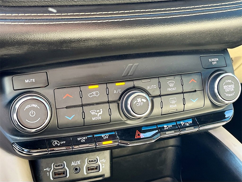 Used 2021 Dodge Durango SXT image 15