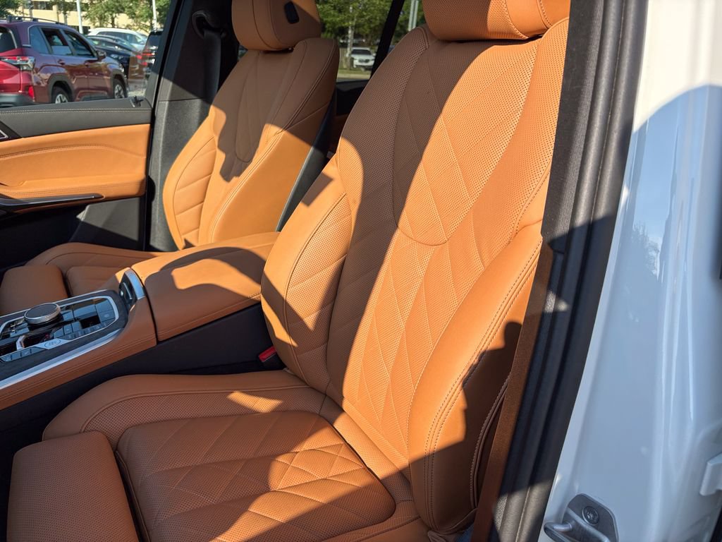 Certified 2024 BMW X5 xDrive40i w/ M Sport Package AWD/4WD image 21