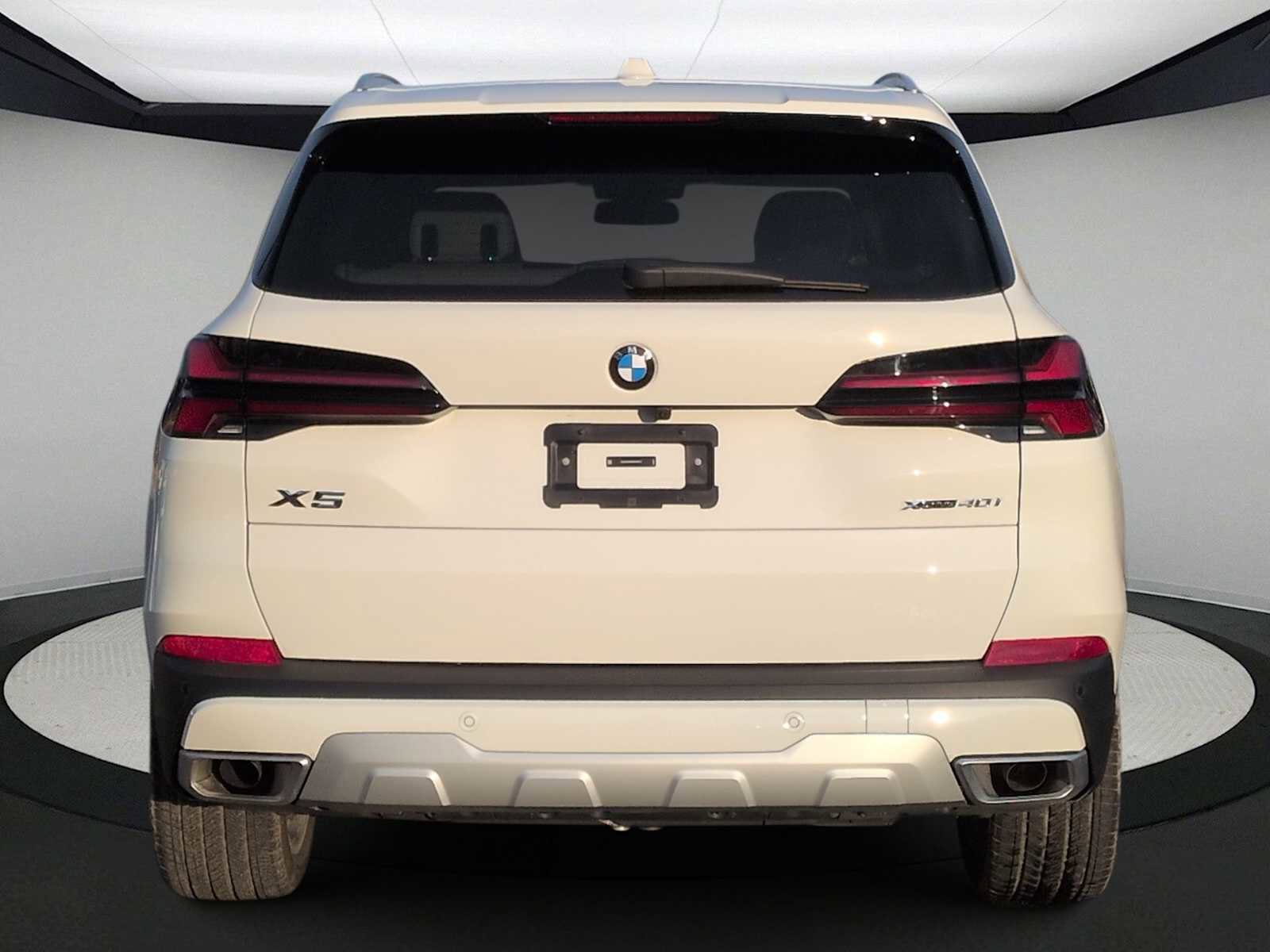 Certified 2024 BMW X5 xDrive40i w/ Premium Package image 7