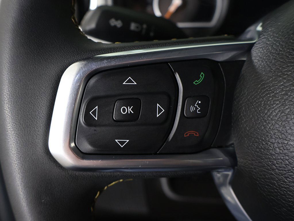 Used 2024 Jeep Wrangler Sahara image 35