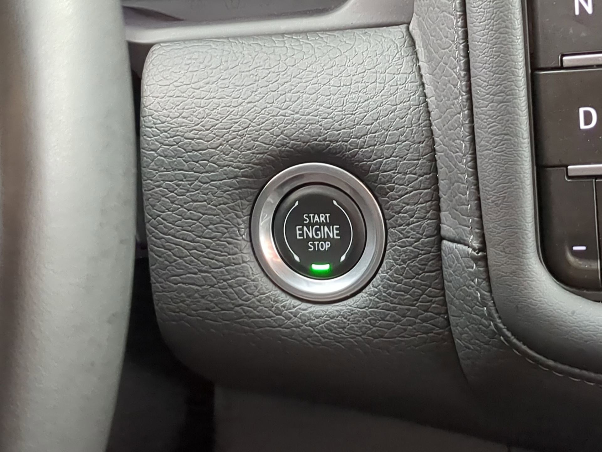 Used 2024 GMC Yukon Denali image 19