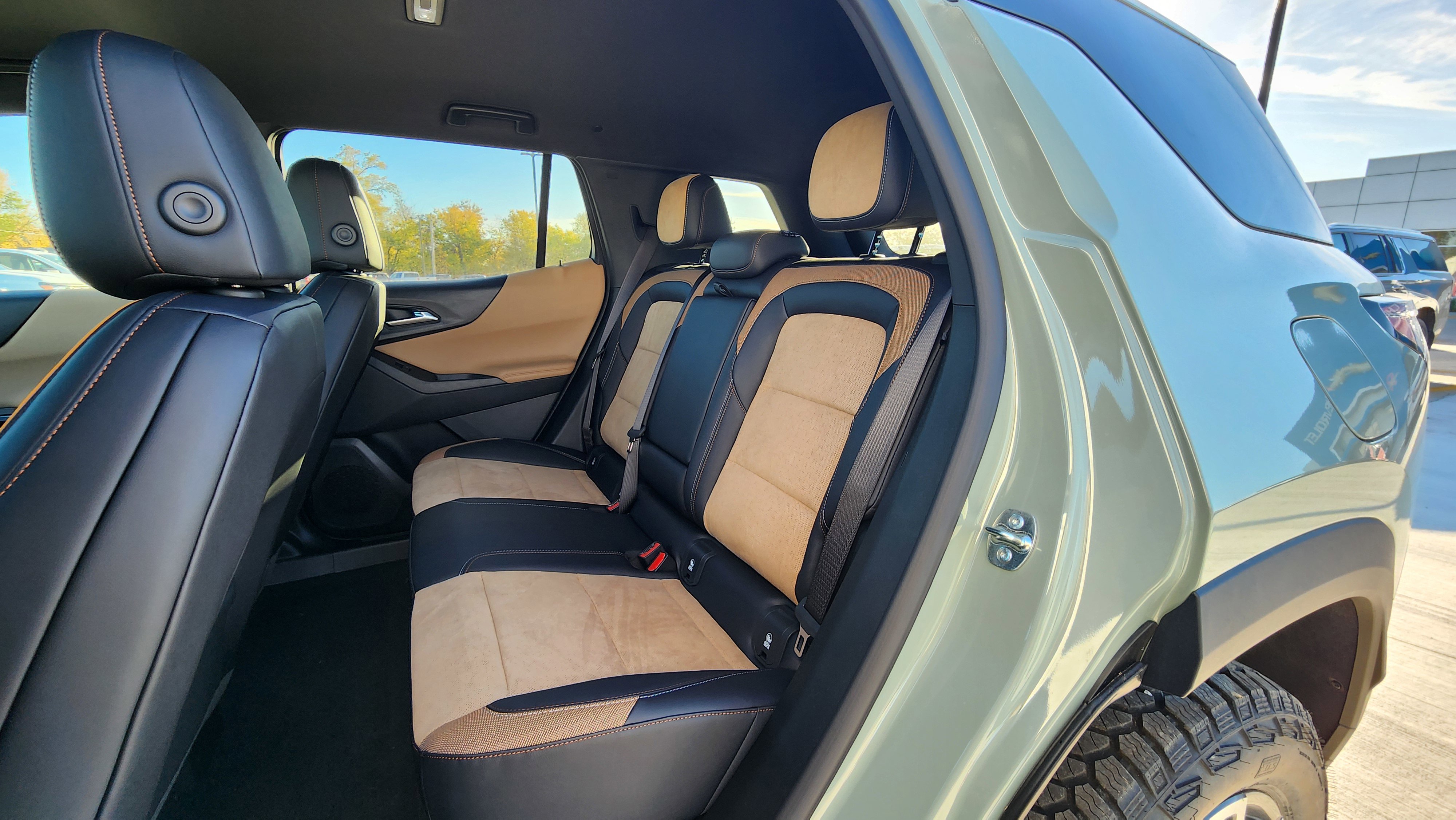 New 2026 Chevrolet Equinox ACTIV image 16