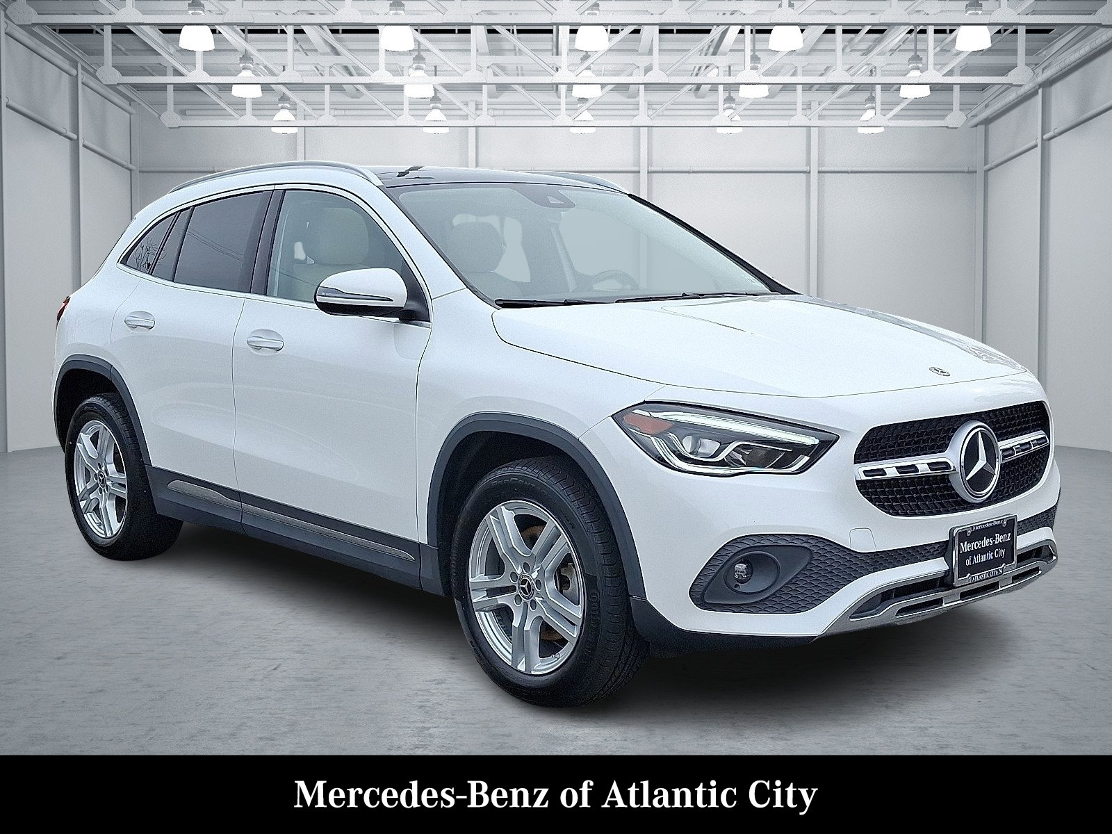 Used 2022 Mercedes-Benz GLA 250 4MATIC image 1