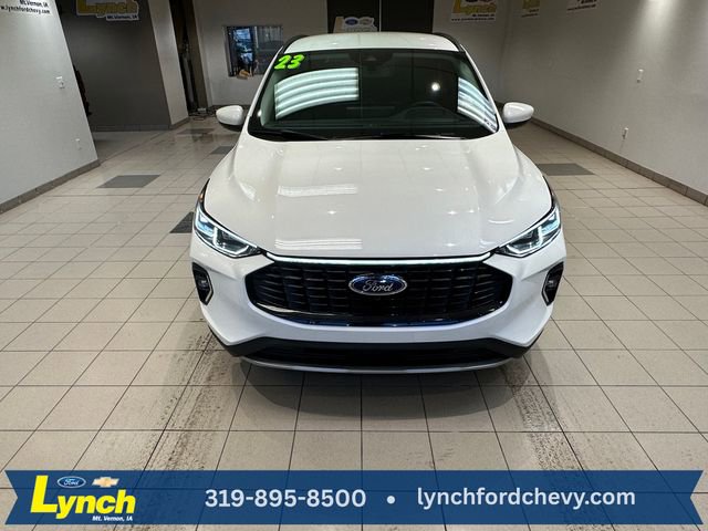 Used 2023 Ford Escape Platinum w/ Premium Technology Package image 30