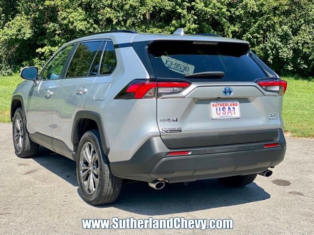Used 2024 Toyota RAV4 XLE Premium w/ Weather Package AWD/4WD image 5