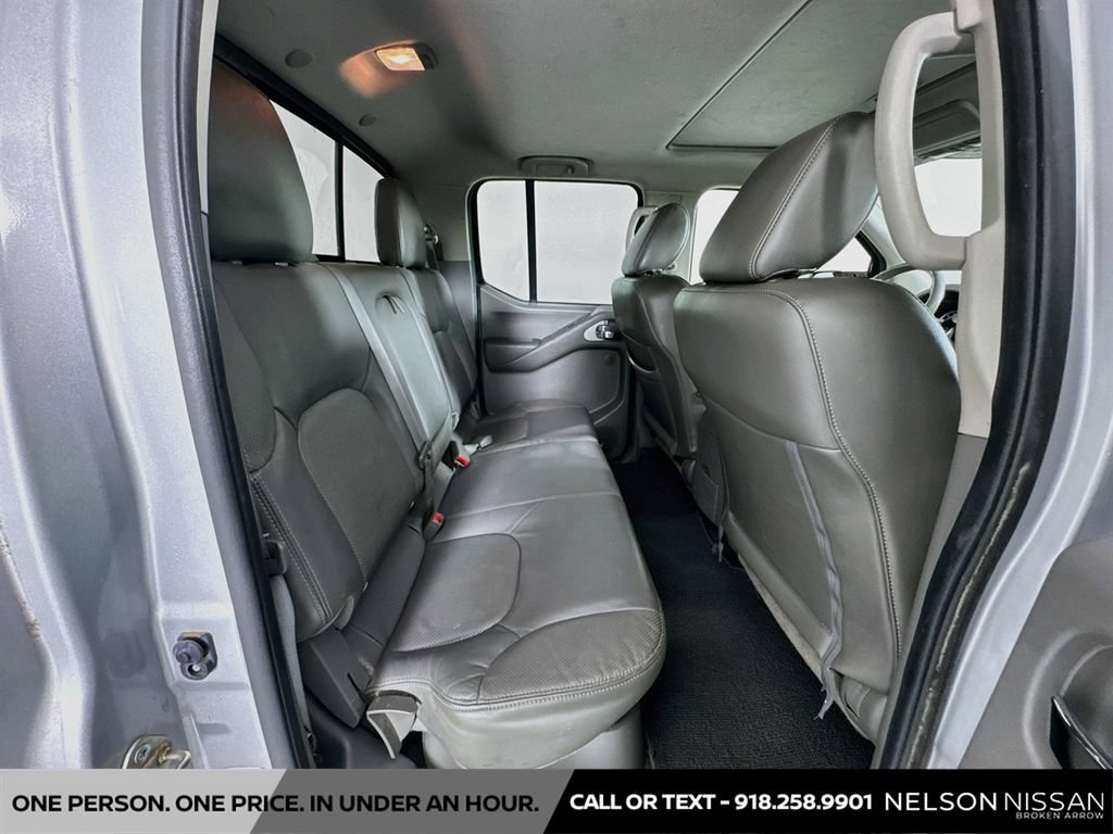 Used 2019 Nissan Frontier SL RWD image 28