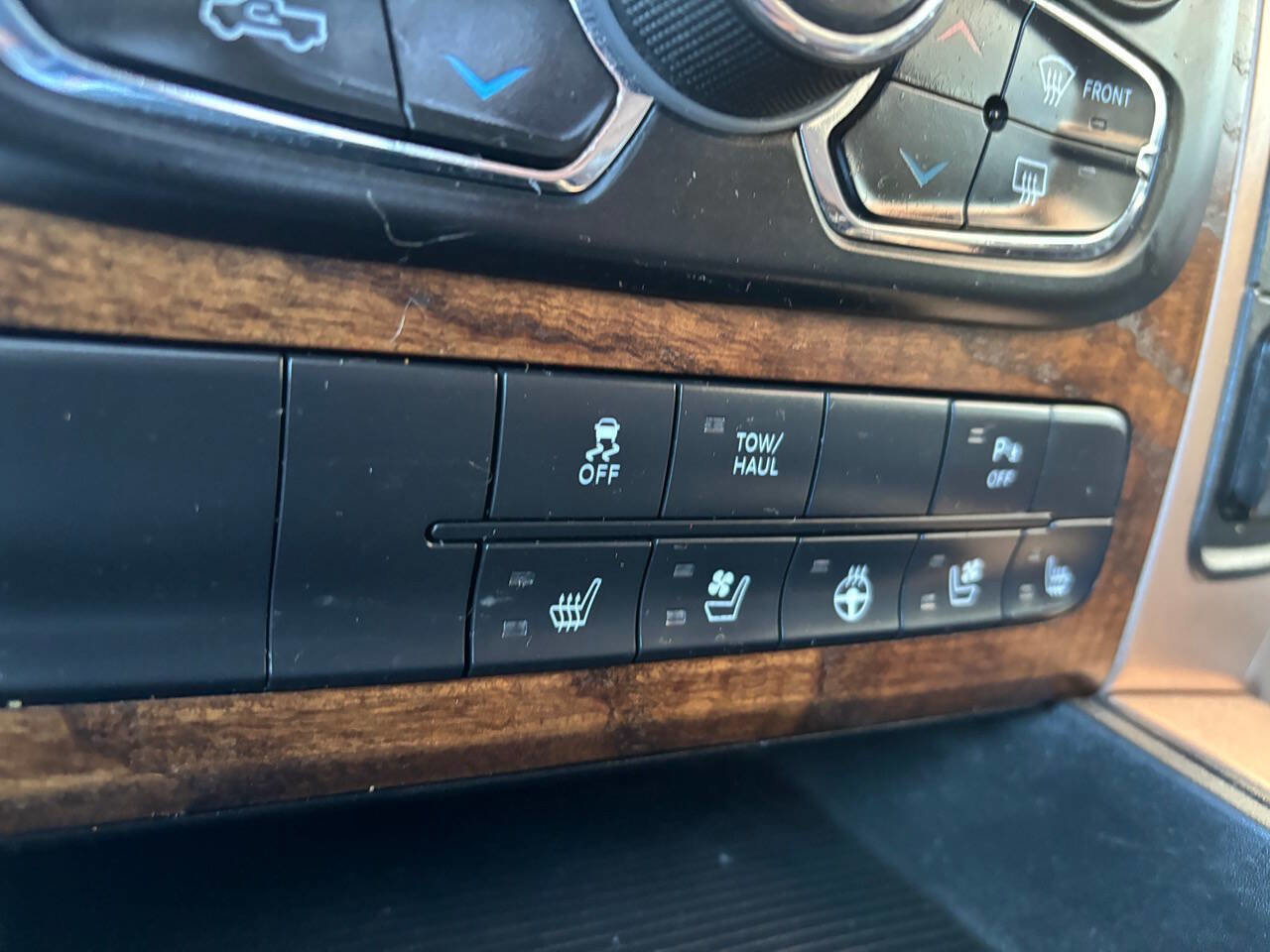 Used 2013 RAM 1500 Laramie Longhorn w/ Convenience Group image 29